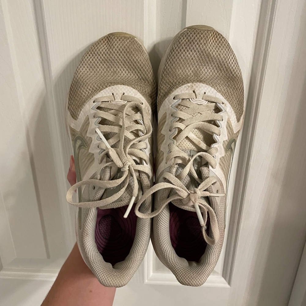 Nike Downshifter 11 Sneakers - Size 7.5